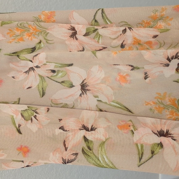 No Comment cream floral print sleeveless v neck maxi dress 📸 - Picture 3 of 9